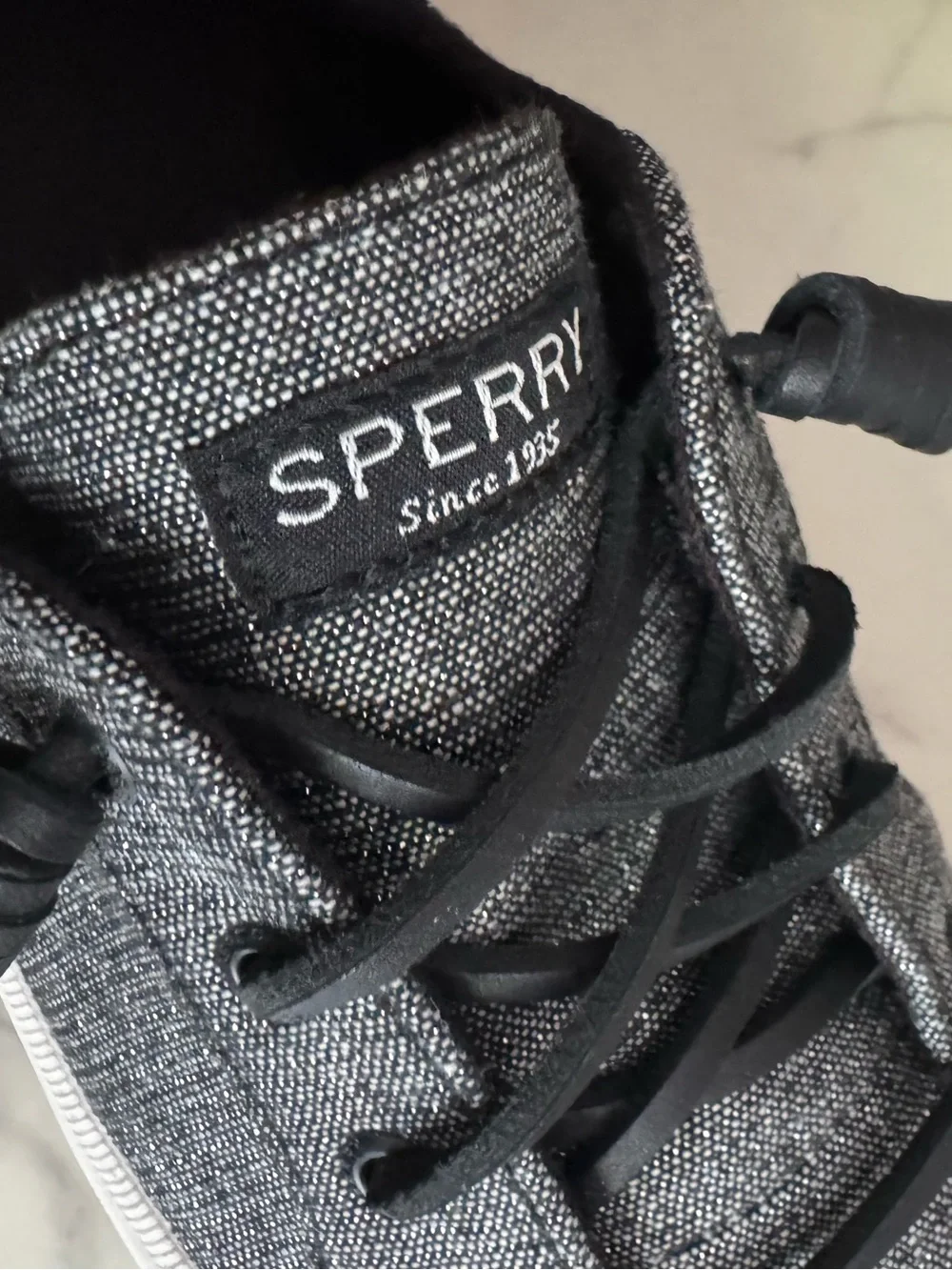 Sperry Crest Vibe Sparkle Boat Shoe Sneakers • Women’s 9 Black